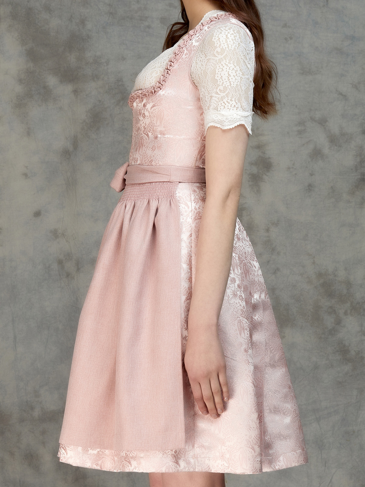 Dirndlbluse weiß langarm in Rosa