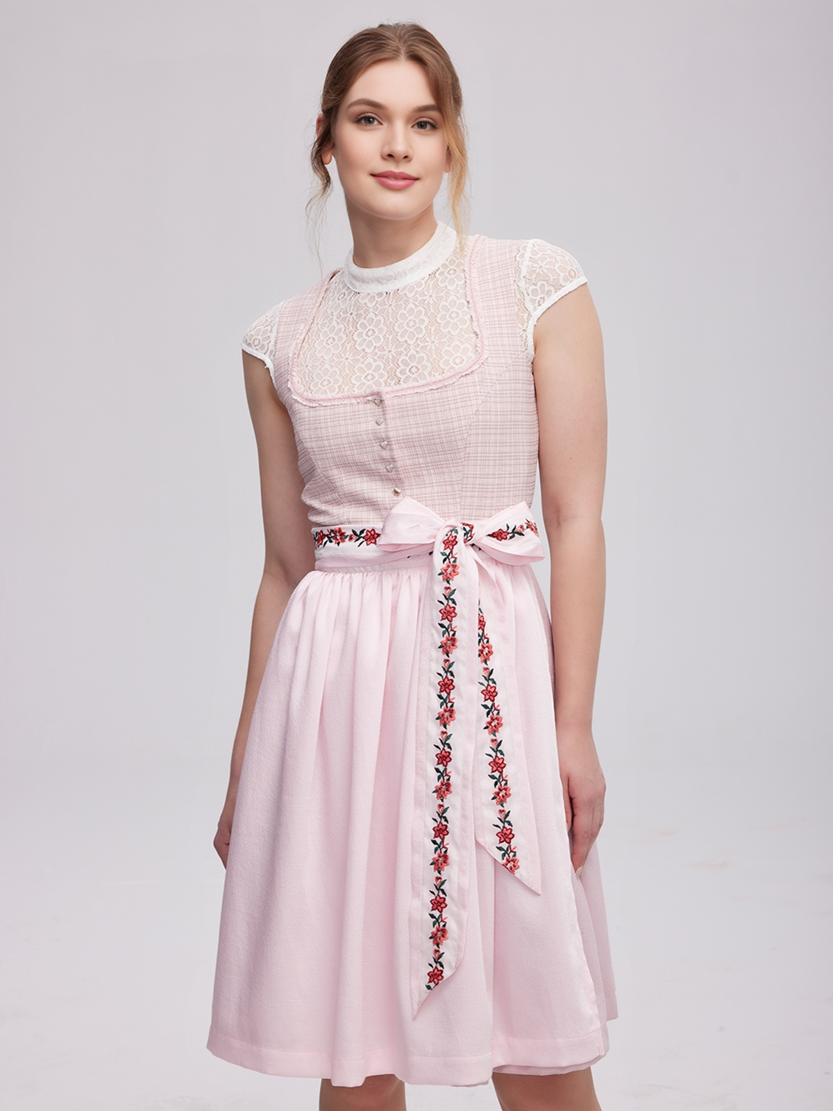 Dirndl Rosa – Eleganz in Pink