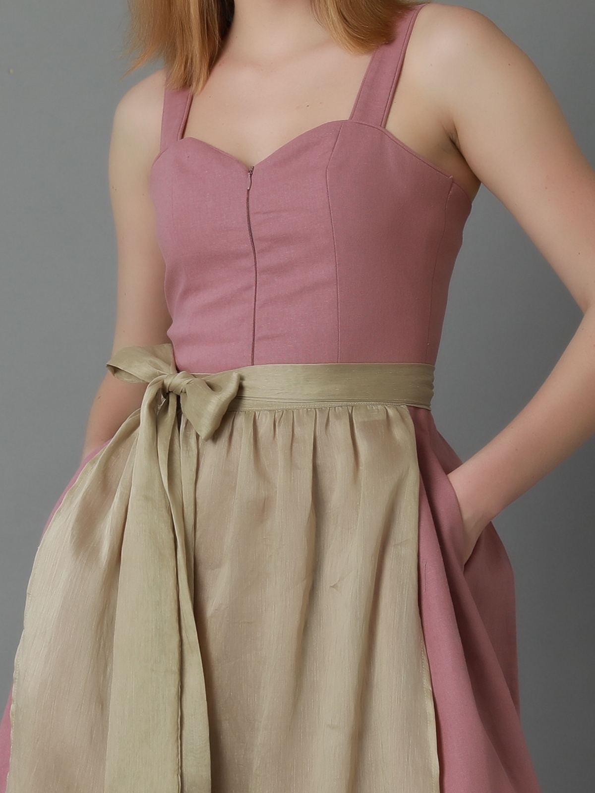 Dirndlbluse geschlossen in Rosa