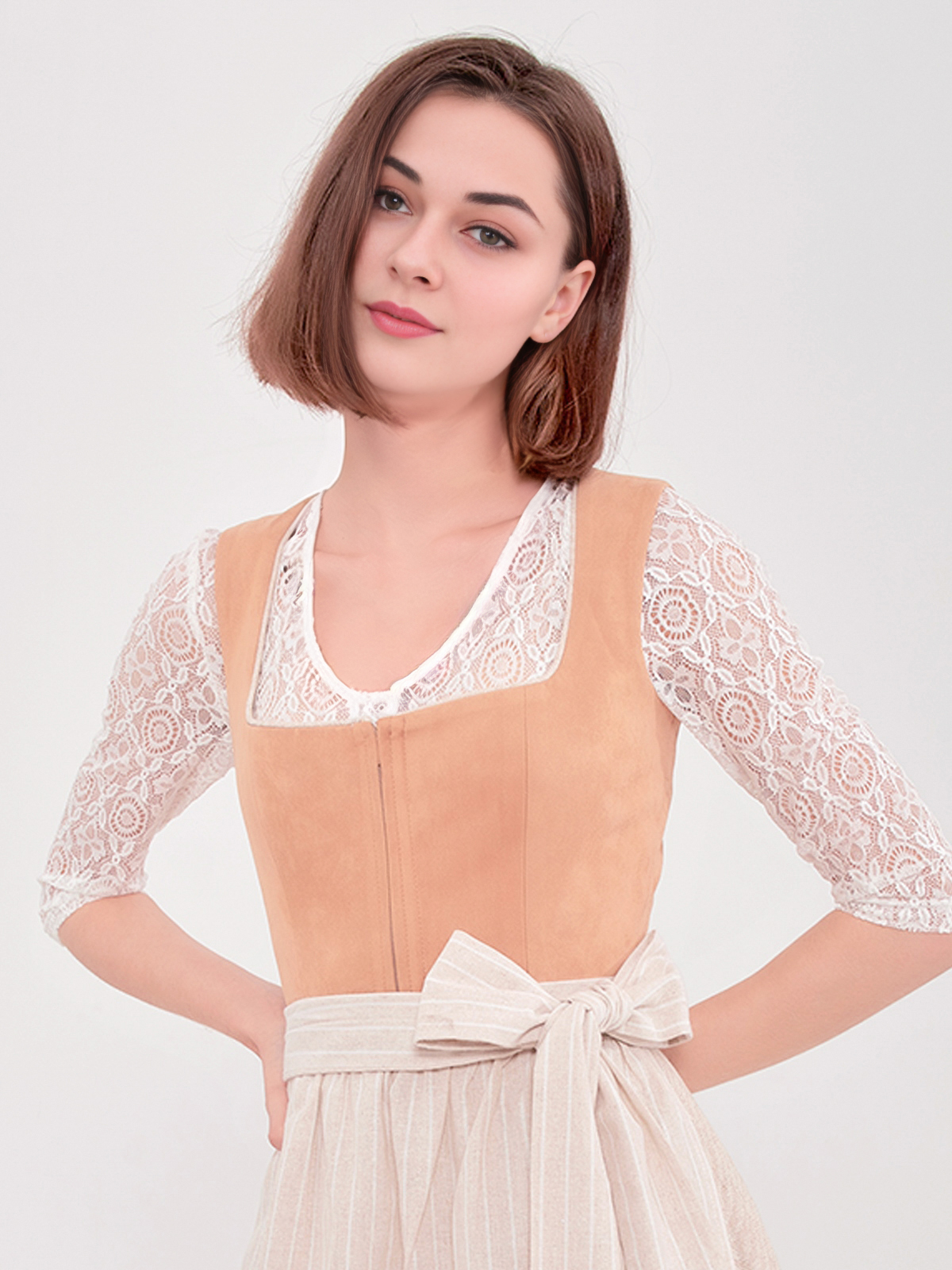 Dirndl Bluse in Braun