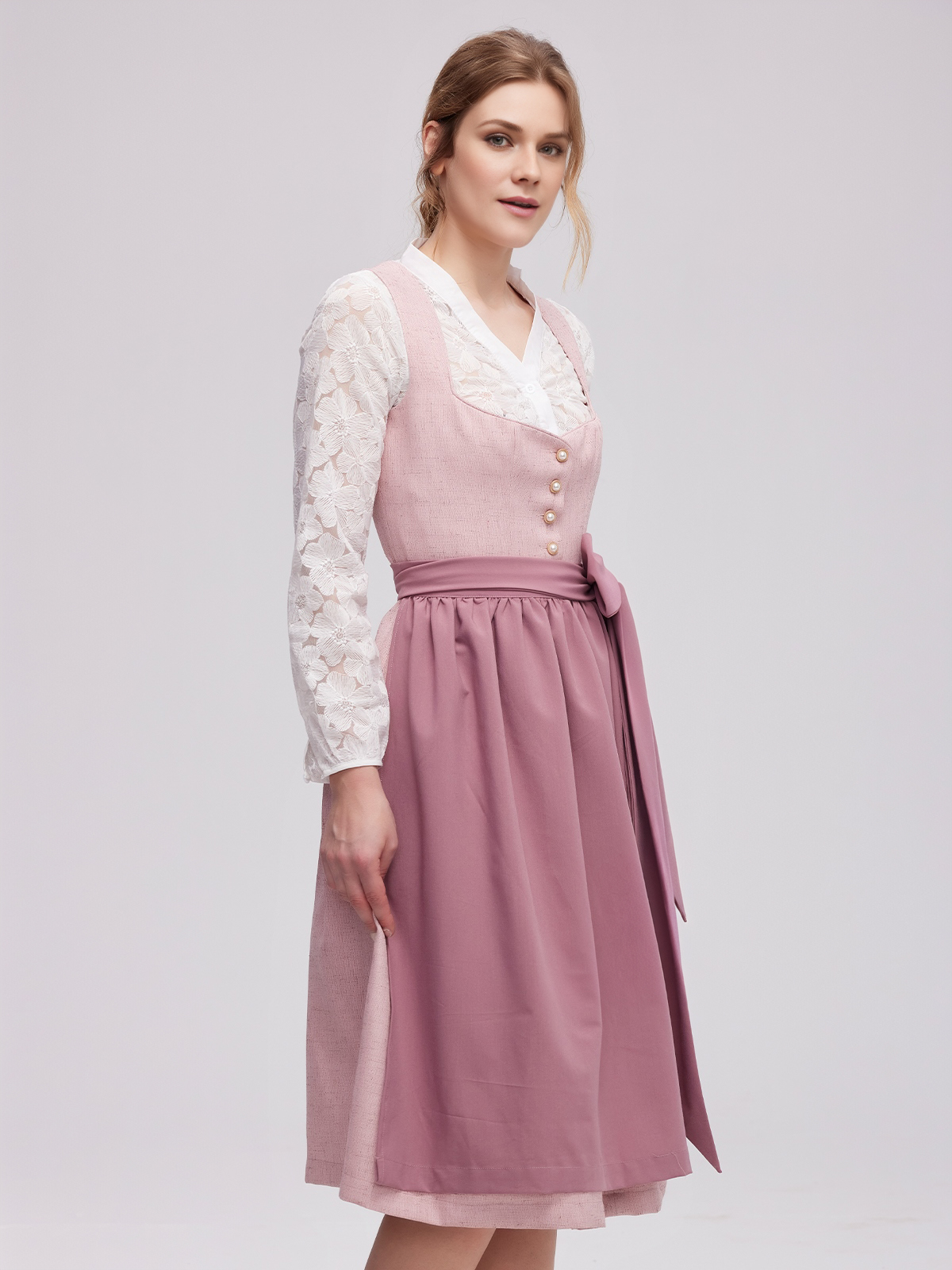 Ehreer Dirndl in Rosa – feminin und stilvoll