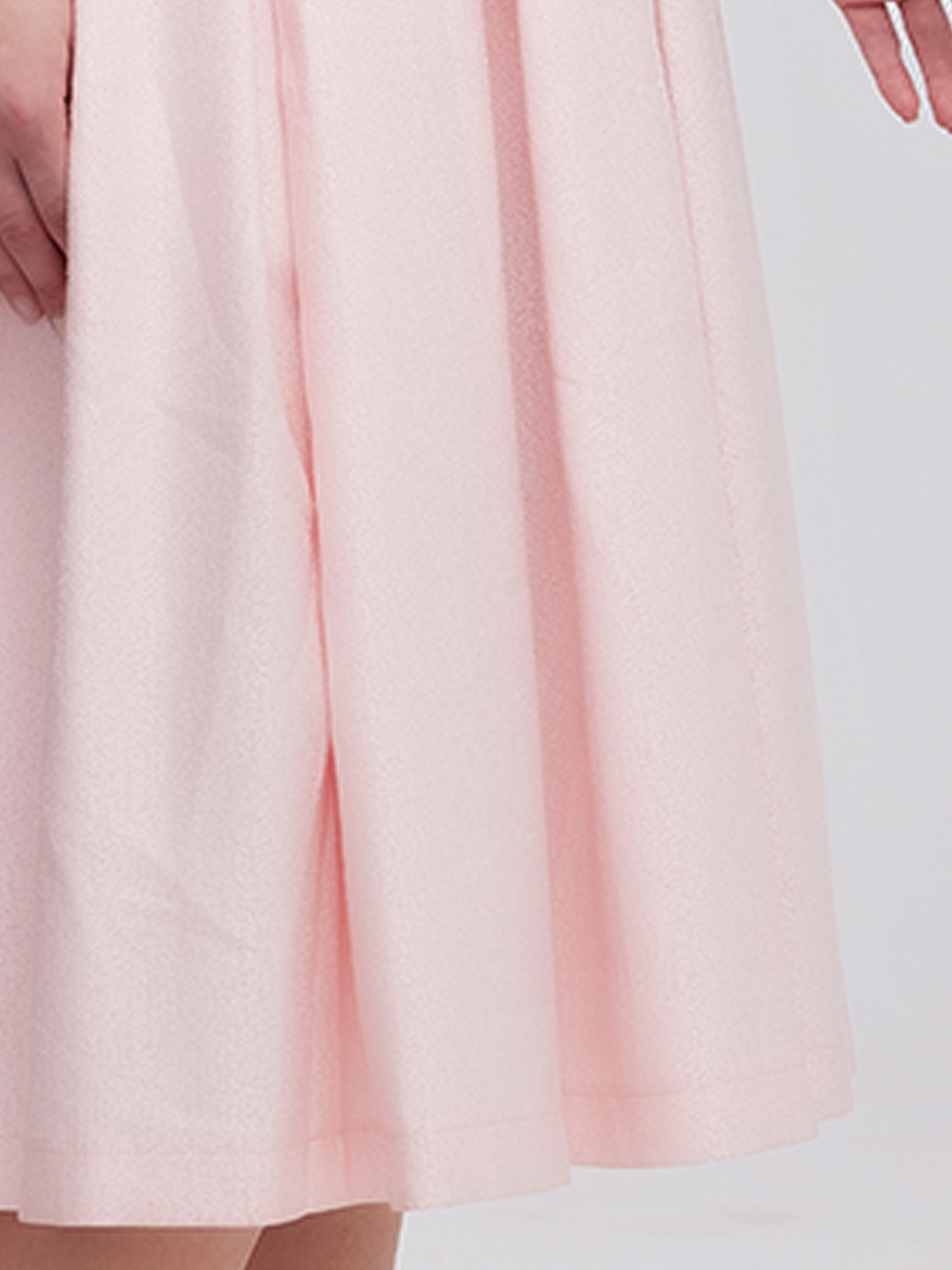 Dirndl hochgeschlossen blau – Eleganz und Tradition