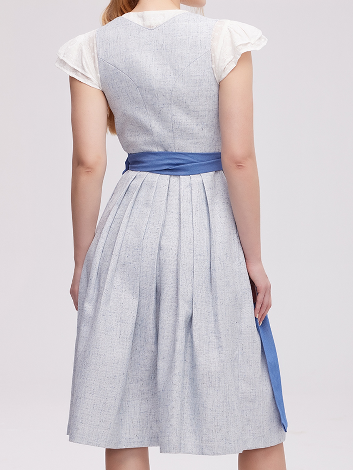 Samt Dirndl Dunkelblau – Eleganz in Blau
