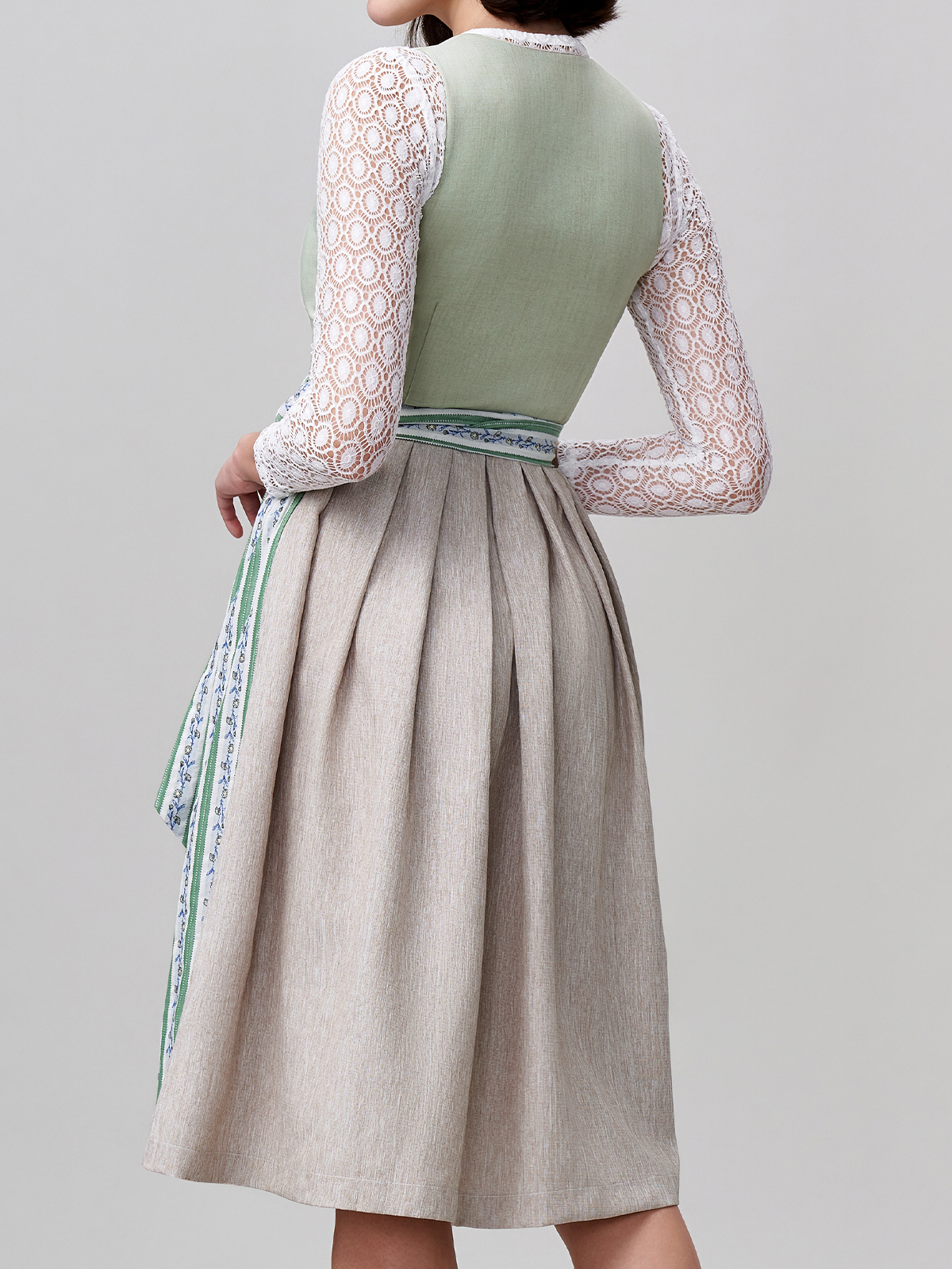 Dirndl in blau-beiger Kombination