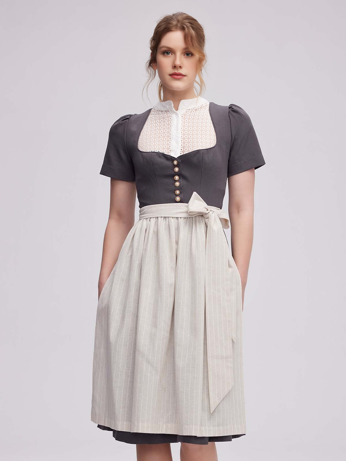 Dirndl Hellblau in eleganter Ausführung