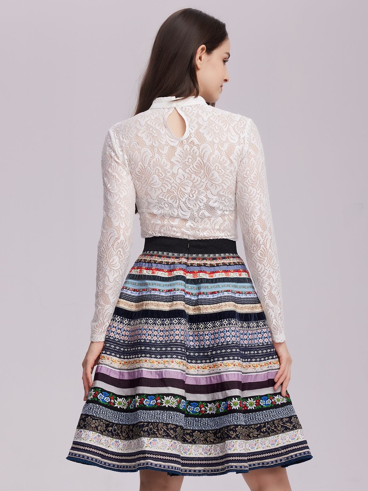 Modernes Dirndl in Blau