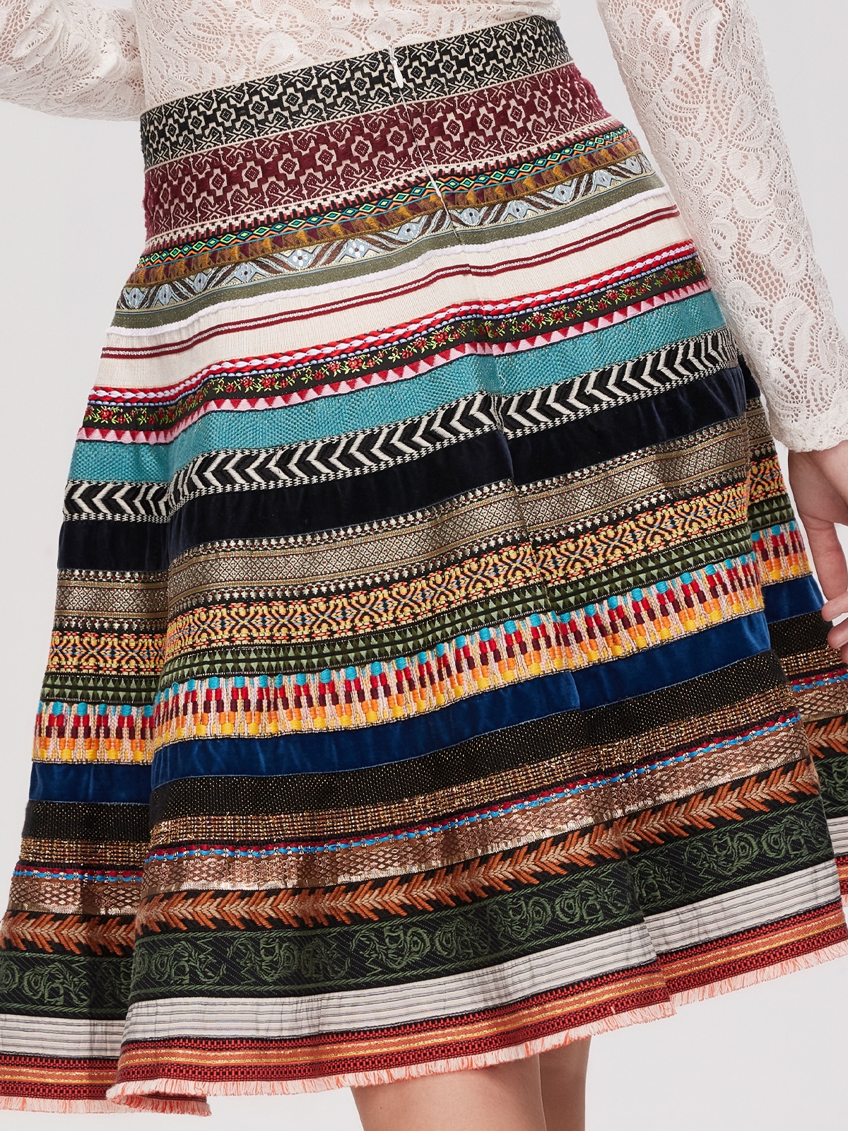 Stylisches braunes Dirndl