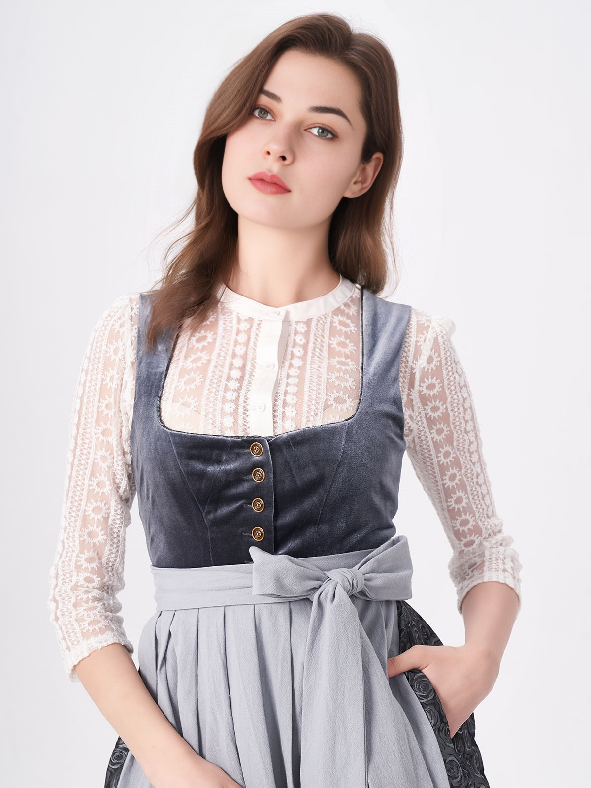 Dirndl in Blau mit dunkelgrünen Akzenten