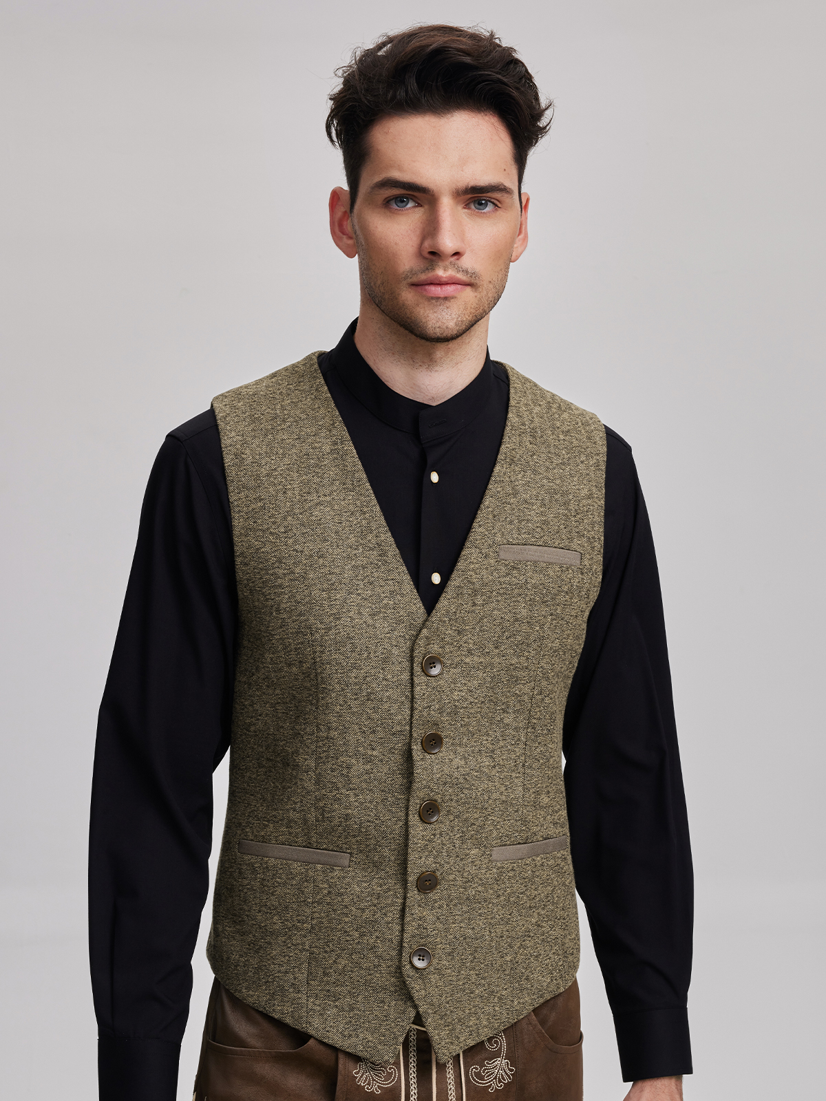 Dirndl Rot Kurz in Gelb-Optik